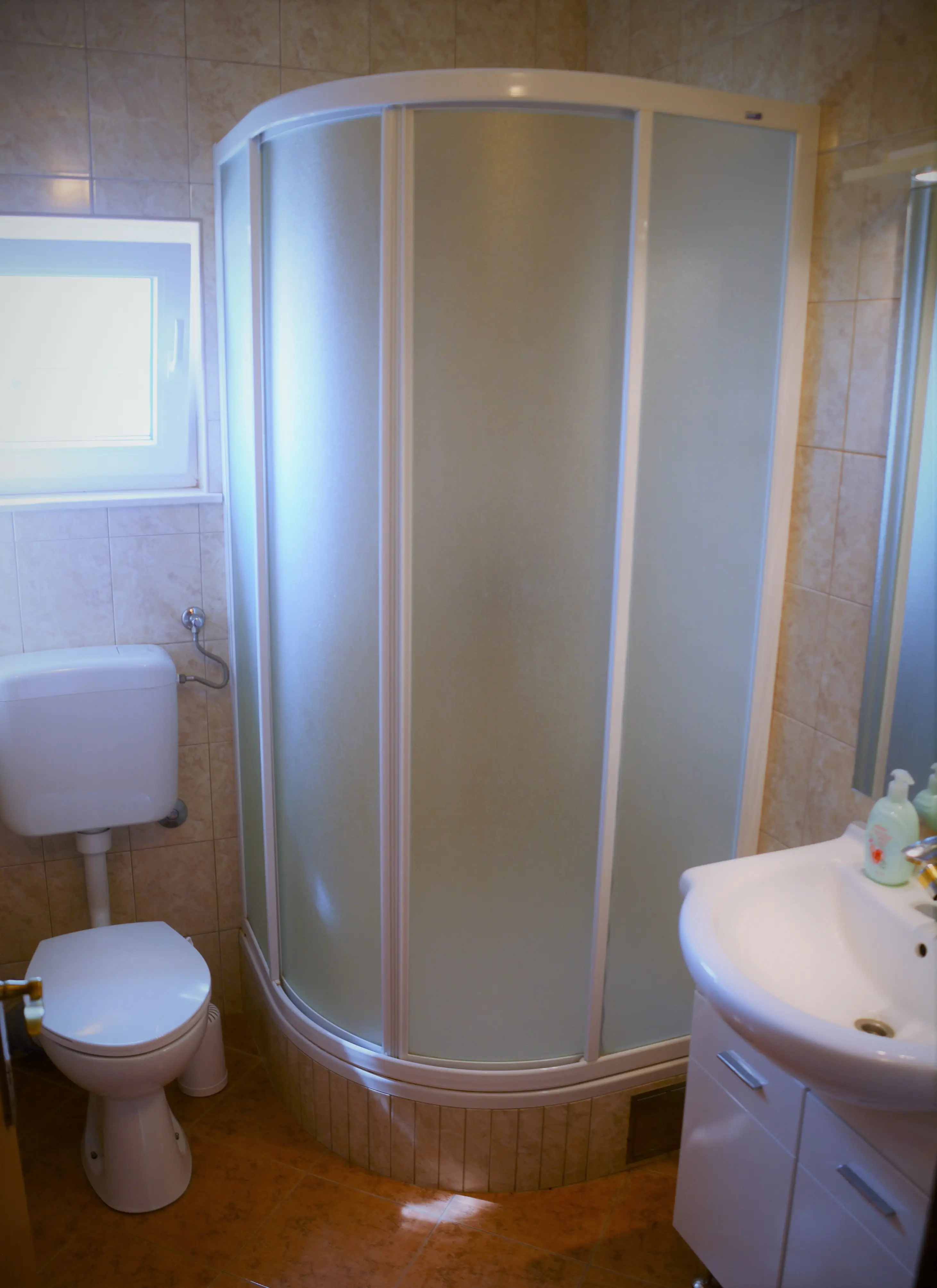 Apartament na piętrze — lewy – Zdjęcie 12